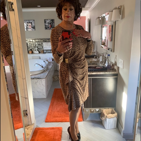 Meet Your Posher - Picture 8 of 16